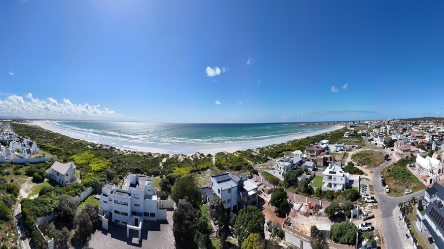 4 Bedroom Property for Sale in Struisbaai Western Cape